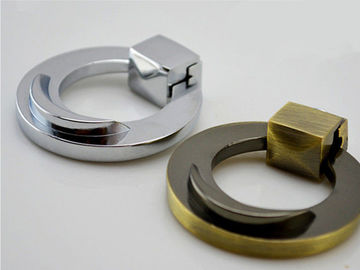 Tirate classiche dell'anello del Governo del bronzo dell'oggetto d'antiquariato, maniglie in lega di zinco della mobilia del diametro di 43mm retro